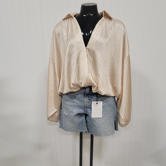 BY TOGETHER Blouse - Picture 9 of 9